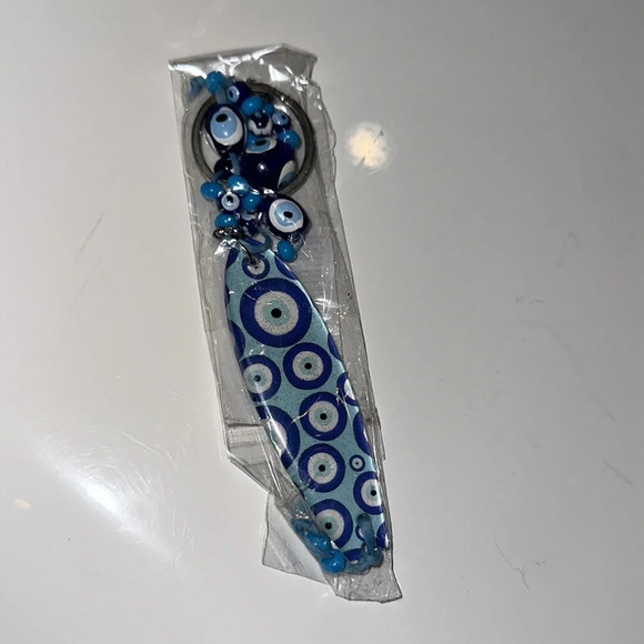 EVIL EYE FISH KEY CHAIN - Picture 3 of 3